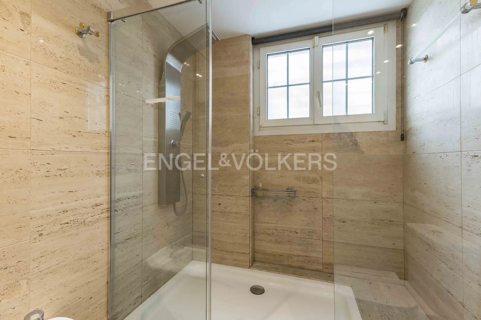 Pis de 440 m² a Esplugues de Llobregat