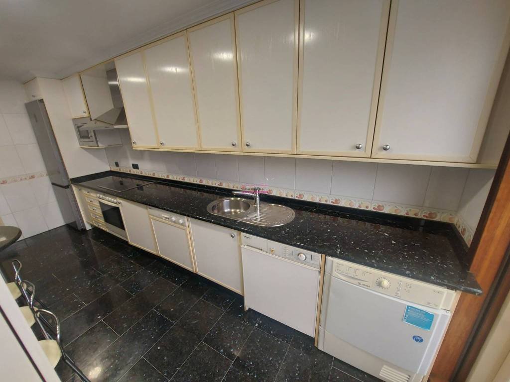 Piso de 86 m² en Vigo
