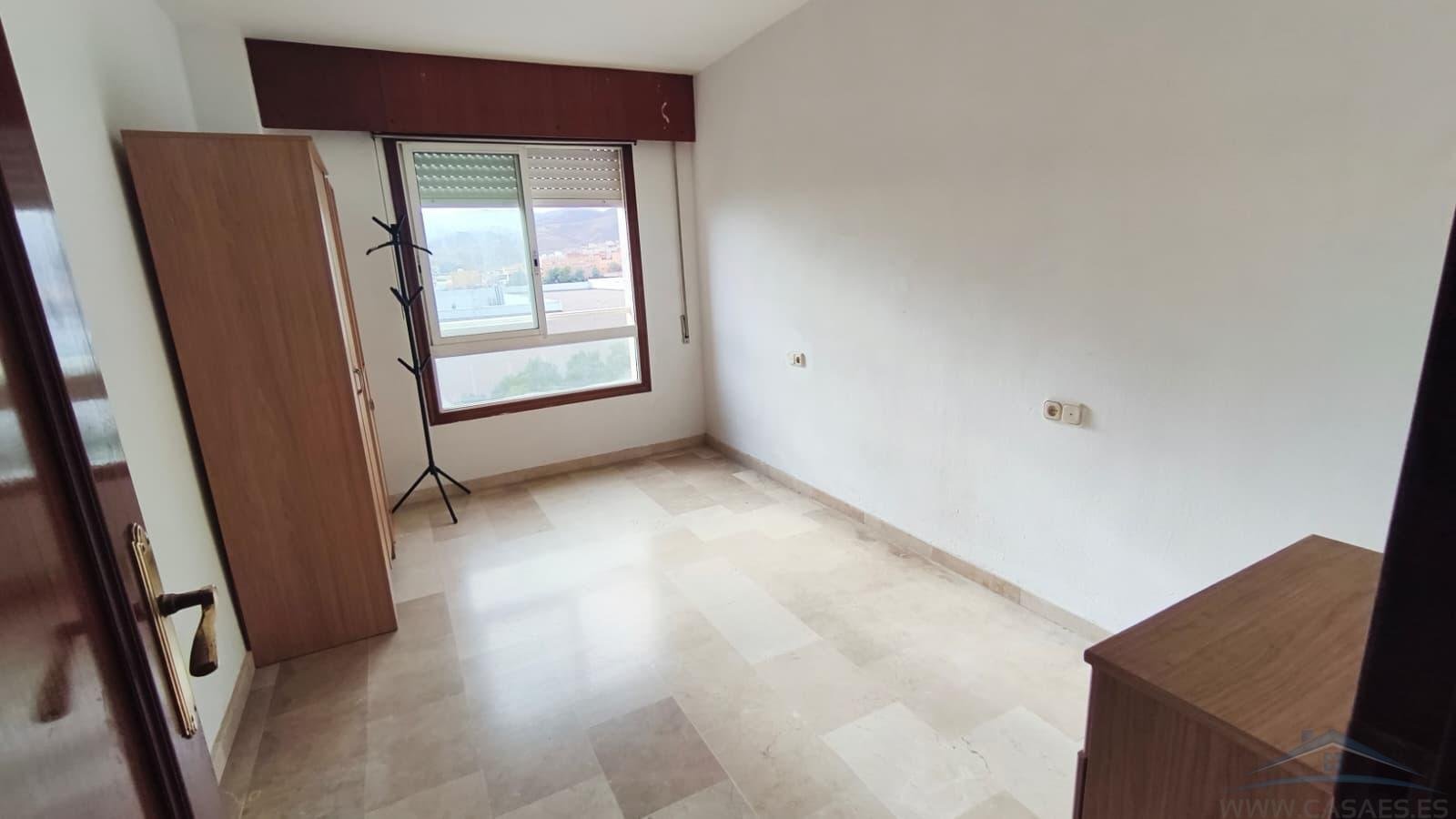 Piso de 120 m² en Almería