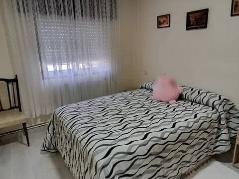 Casa de 80 m² en Oleiros