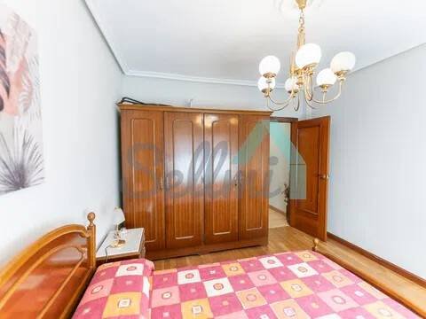 Pis de 86 m² a Oviedo