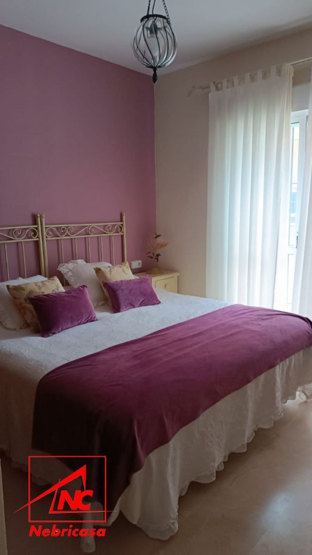 Piso de 85 m² en Rota