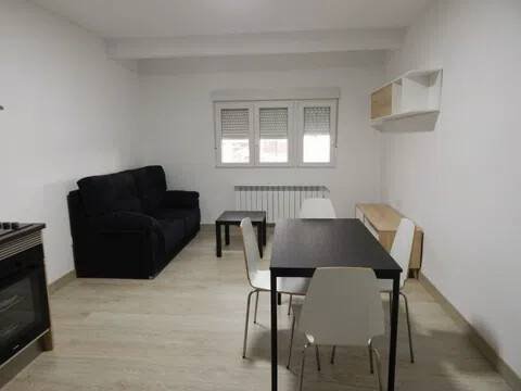 Habitación 102 m², Ávila