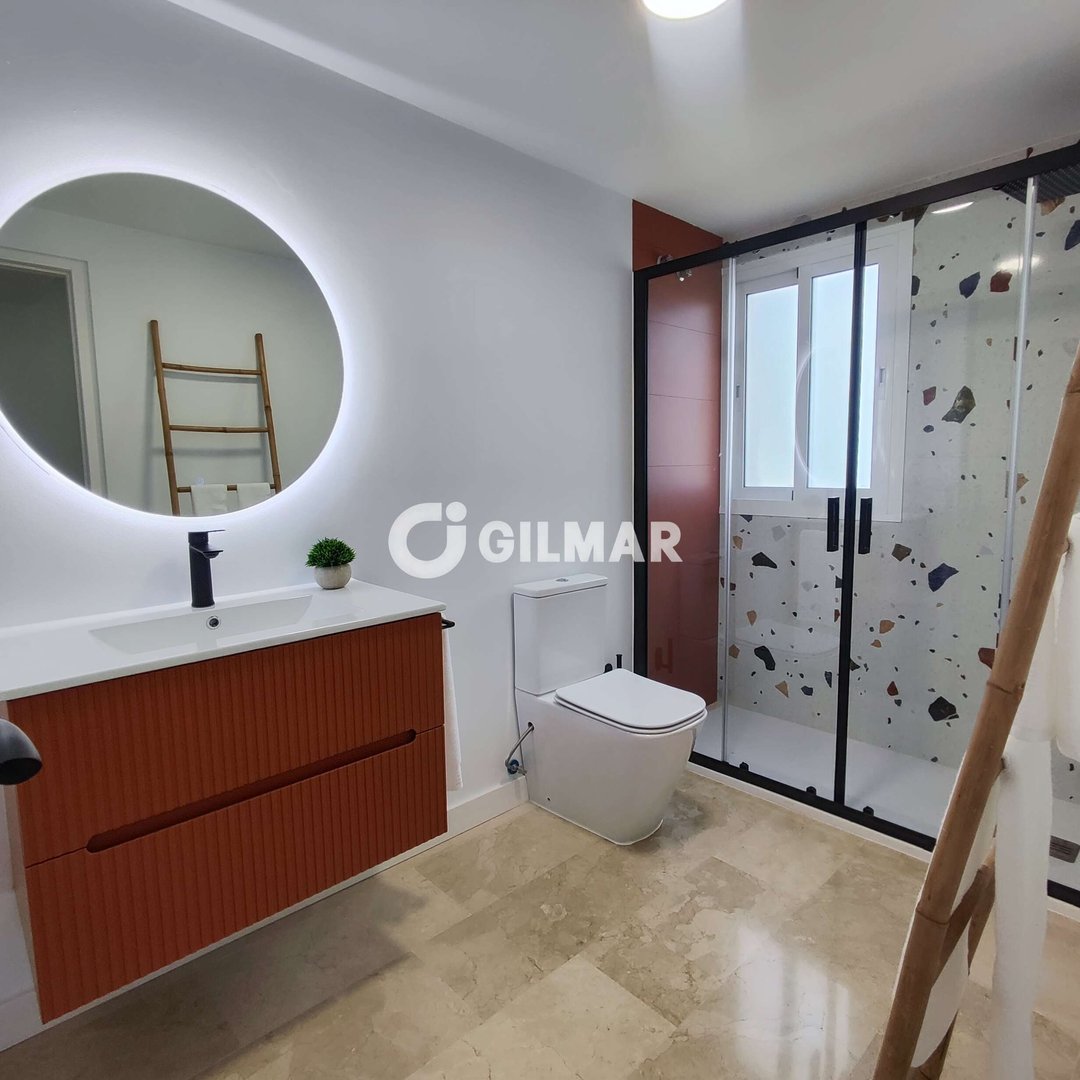 Casa de 220 m² en Estepona