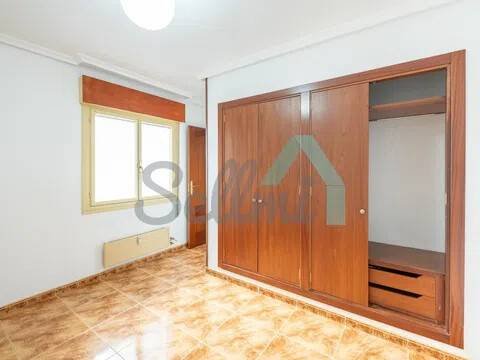 Piso de 70 m² en Oviedo