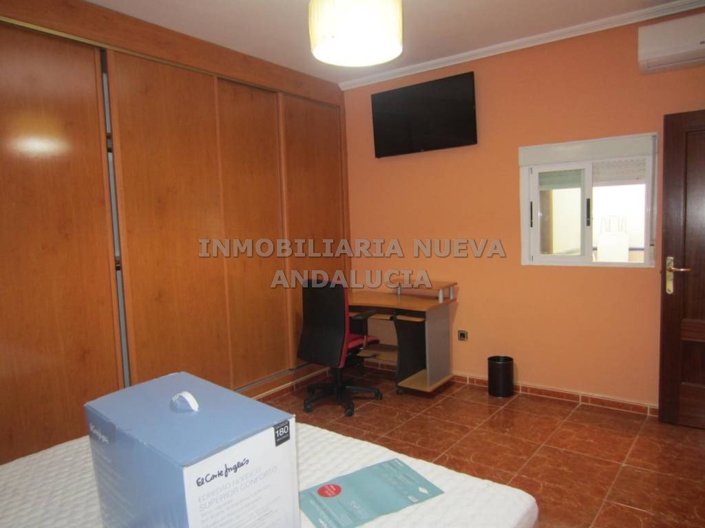 Piso de 100 m² en Almería