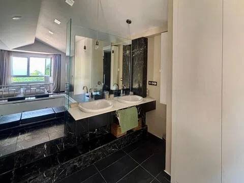 Casa de 450 m² en San Sebastián