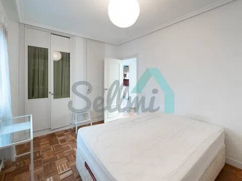 Piso de 110 m² en Oviedo