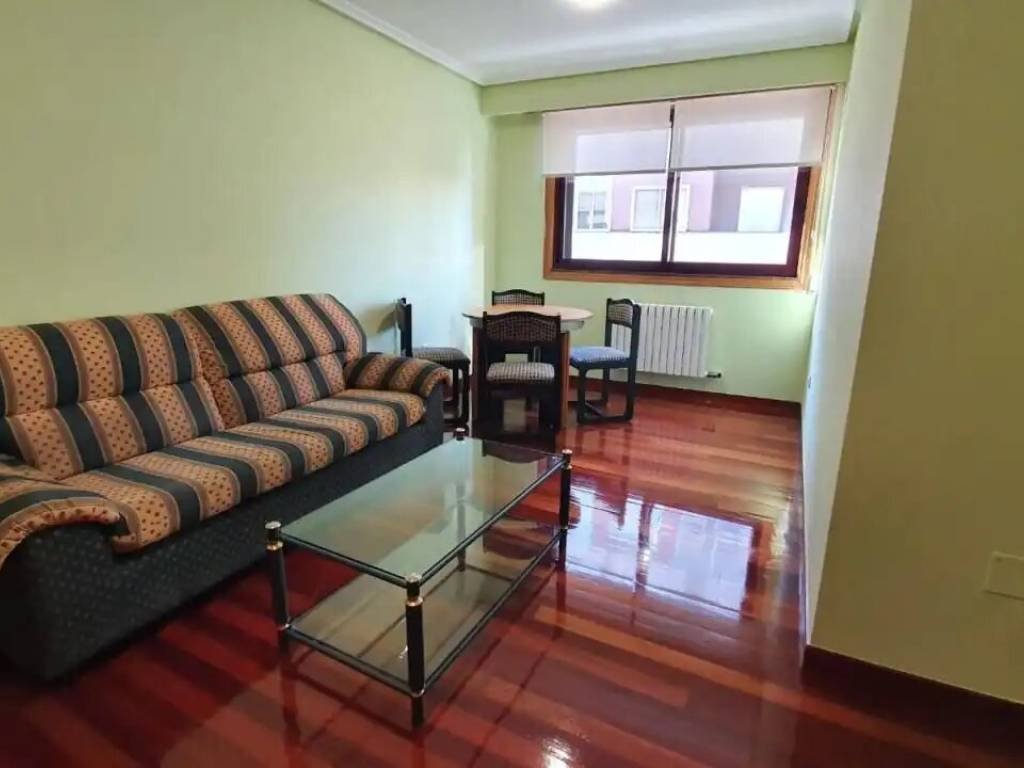 Piso de 80 m² en Ourense