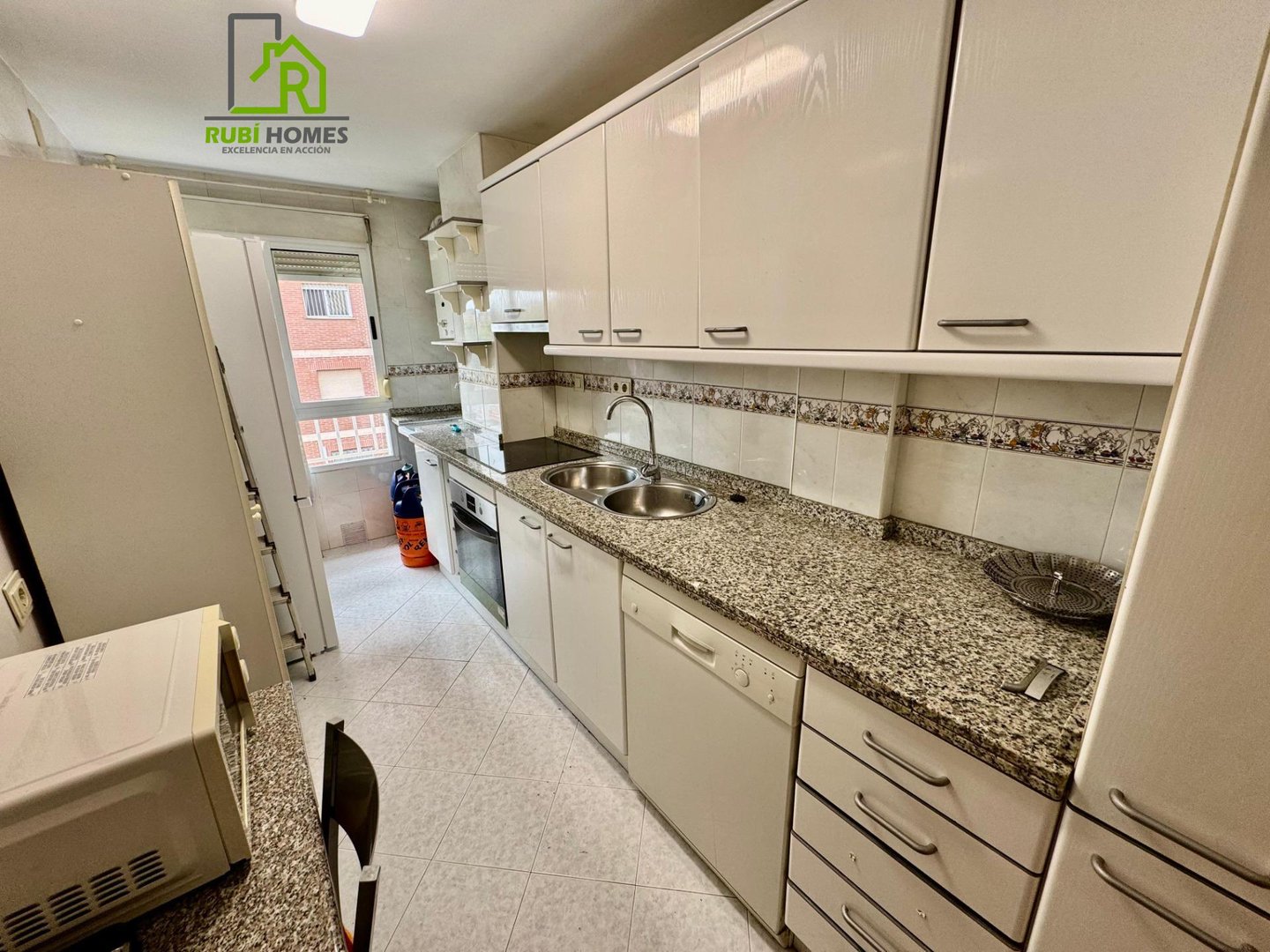 Piso de 90 m² en Granada