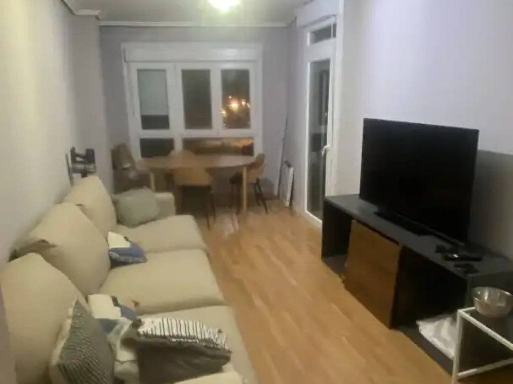 Piso de 98 m² en Leiro