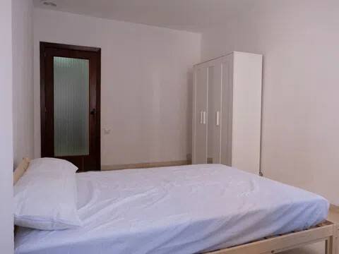 Habitación 140 m², Lérida