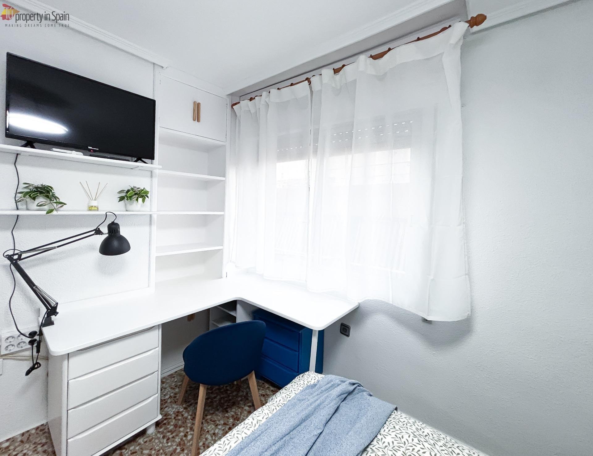 Habitación 96 m², Alicante