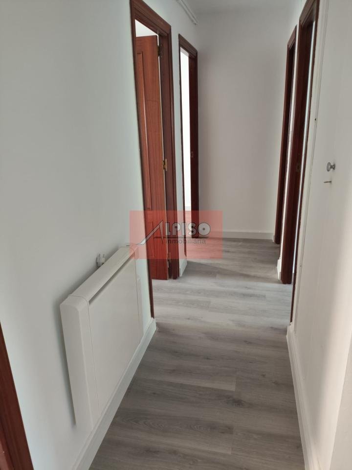 Pis de 81 m² a Ourense