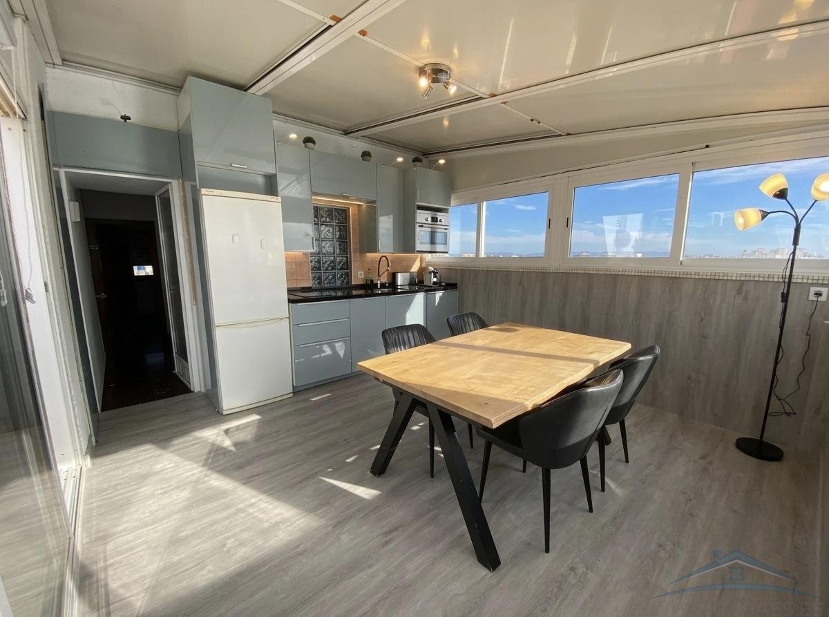 Piso de 70 m² en Almería