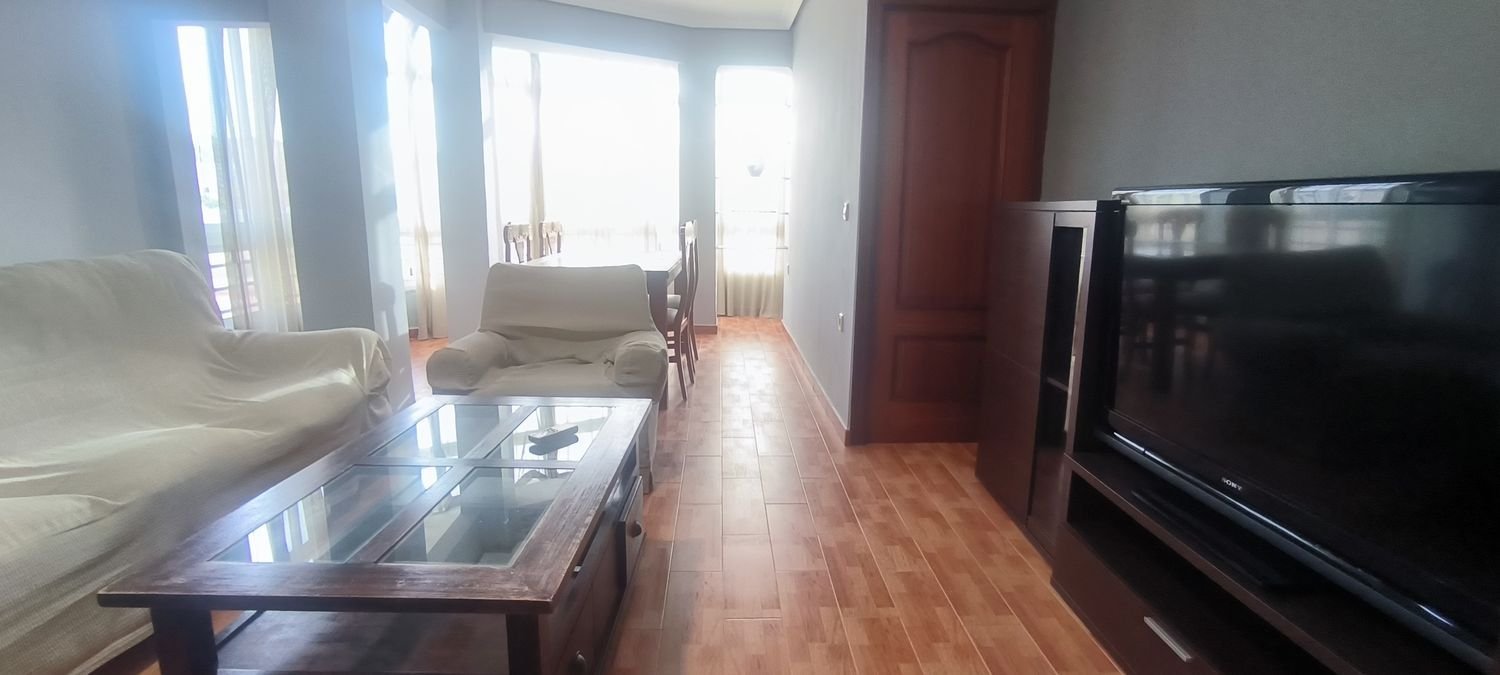 Piso de 75 m² en Almería