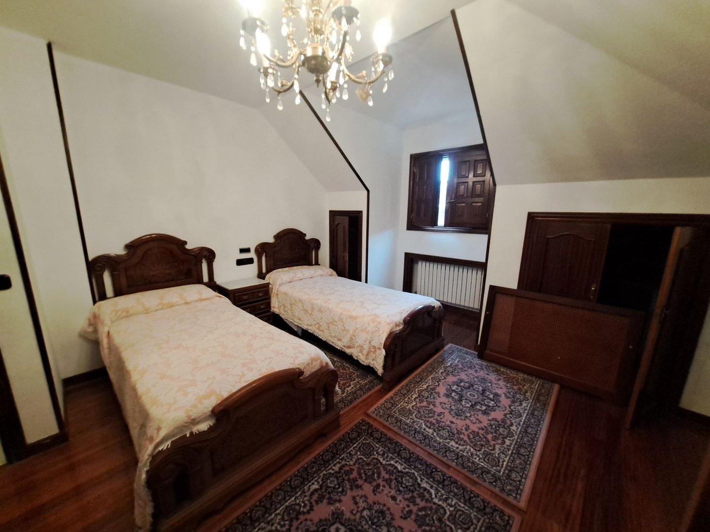 Casa de 494 m² a Teo