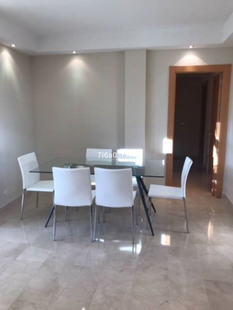 Piso de 120 m² en Moraleja