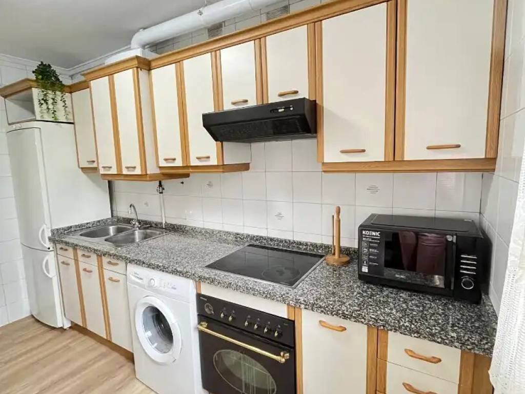 Piso de 70 m² en Oviedo