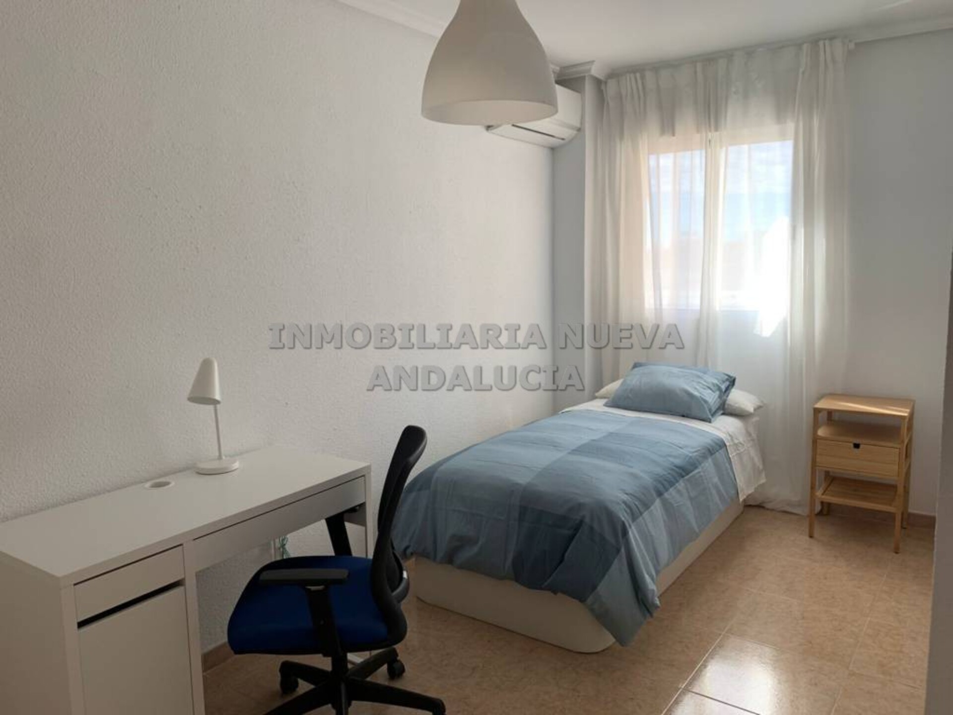 Piso de 90 m² en Almería