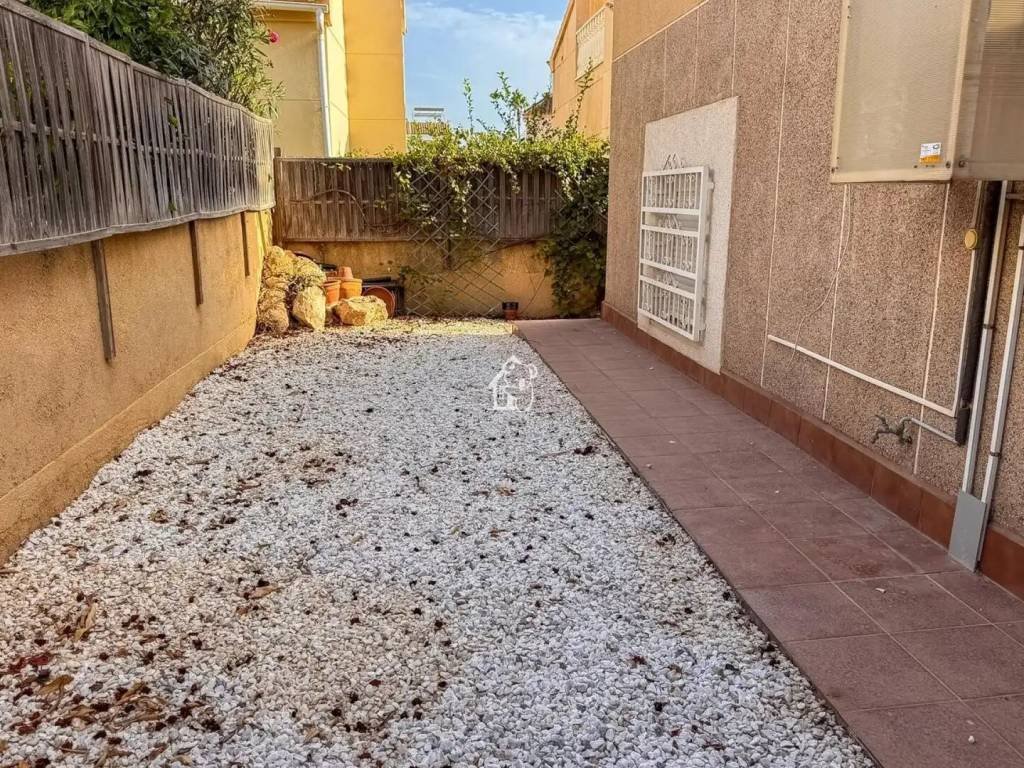 Casa de 90 m² en Orihuela