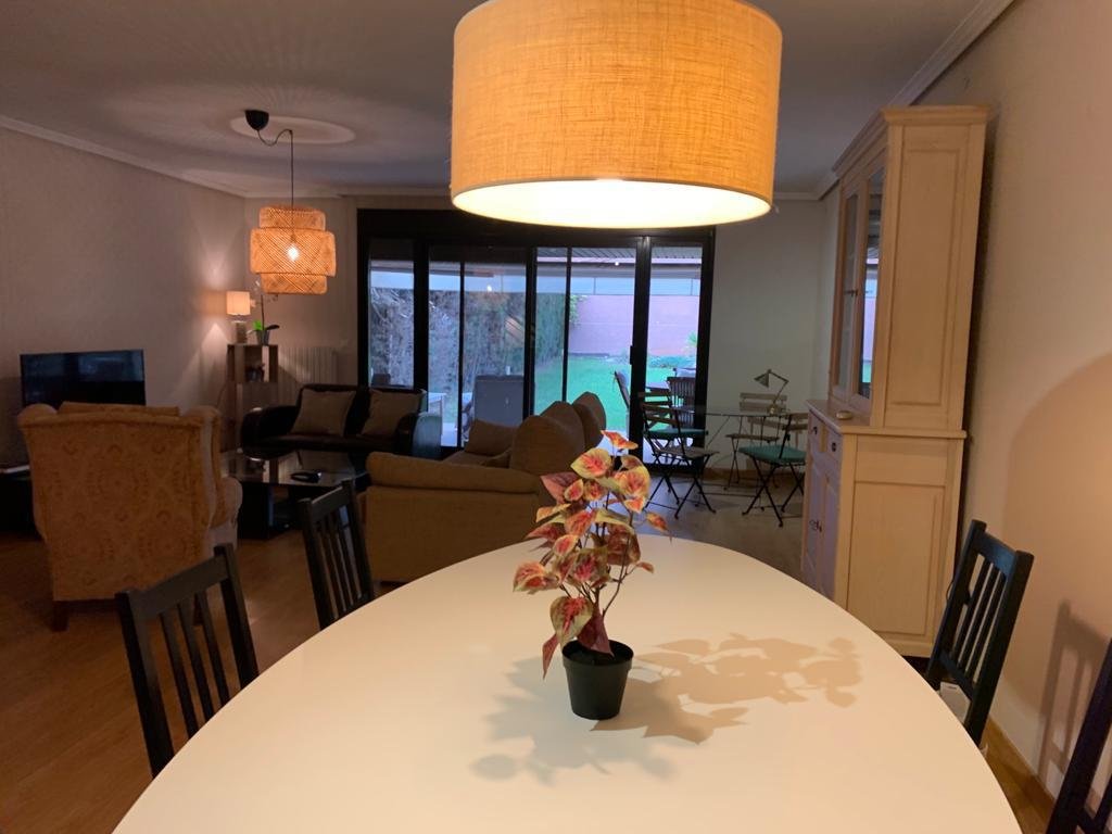 Casa de 437 m² en Villanueva de Gállego