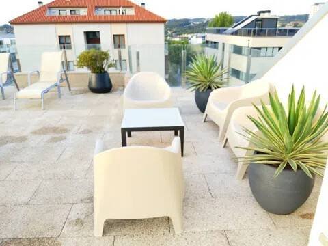 Wohnung 96 m² in Oleiros
