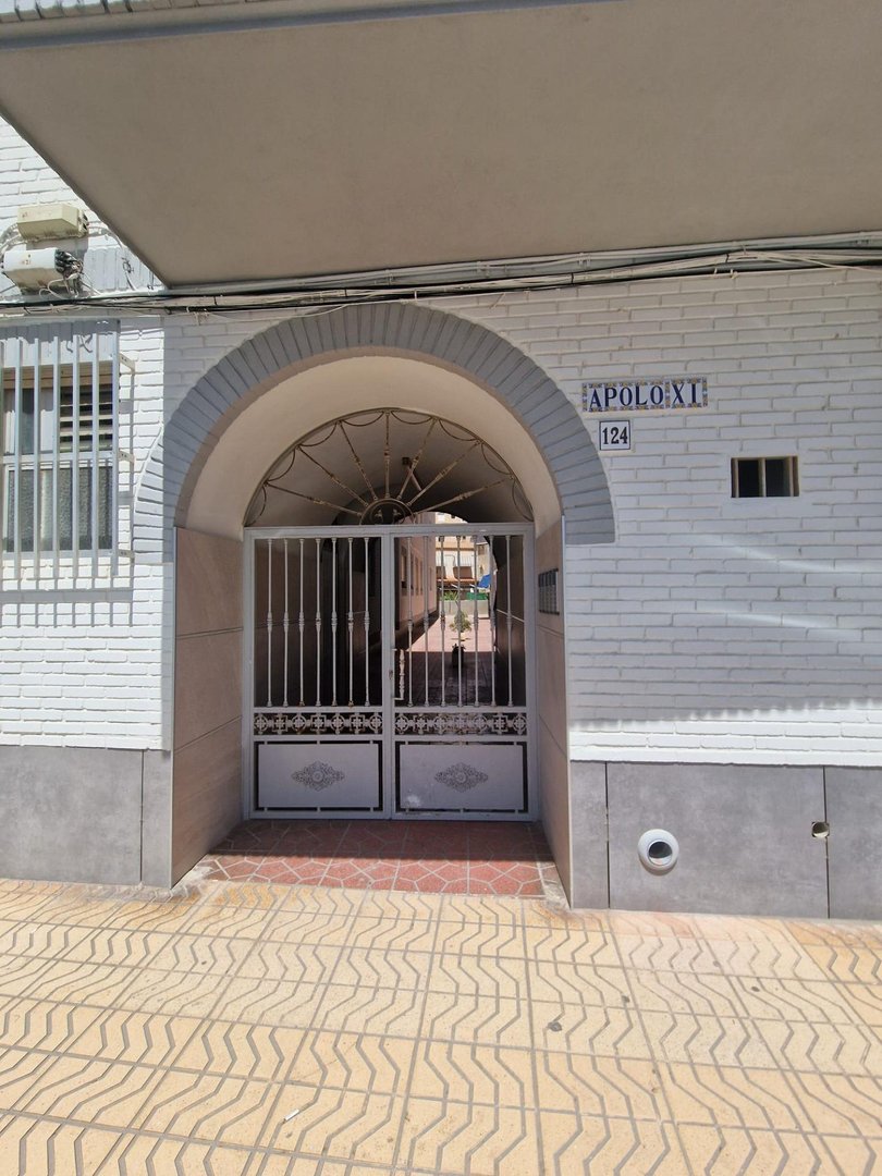 Piso de 85 m² en Santa Pola