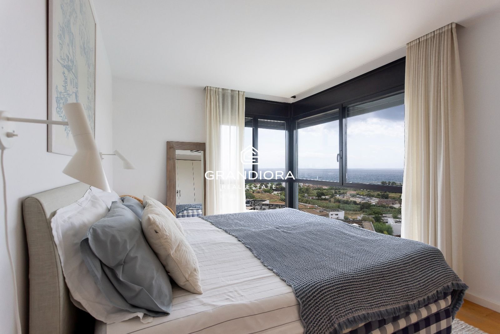 Casa de 450 m² en Población de Arroyo