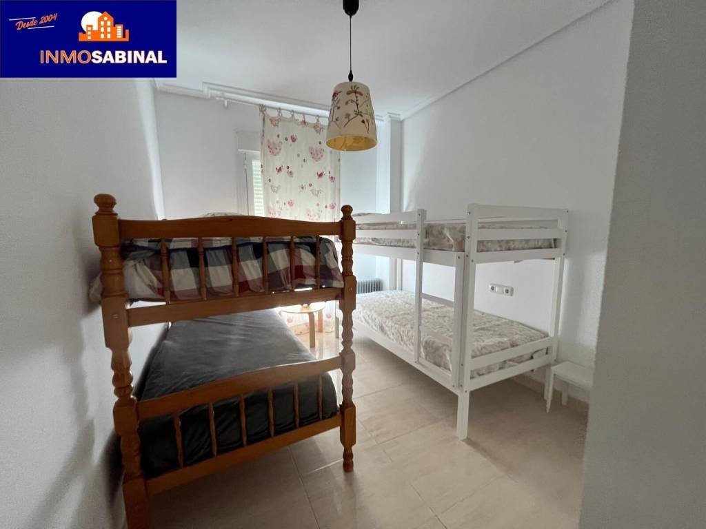 Piso de 136 m² en Roquetas de Mar