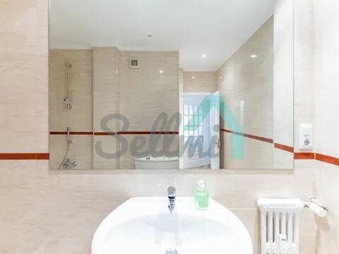 Piso de 158 m² en Oviedo