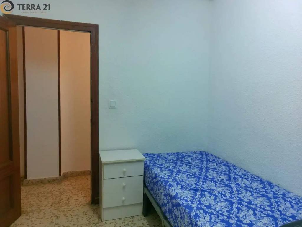 Piso de 100 m² en Jaén