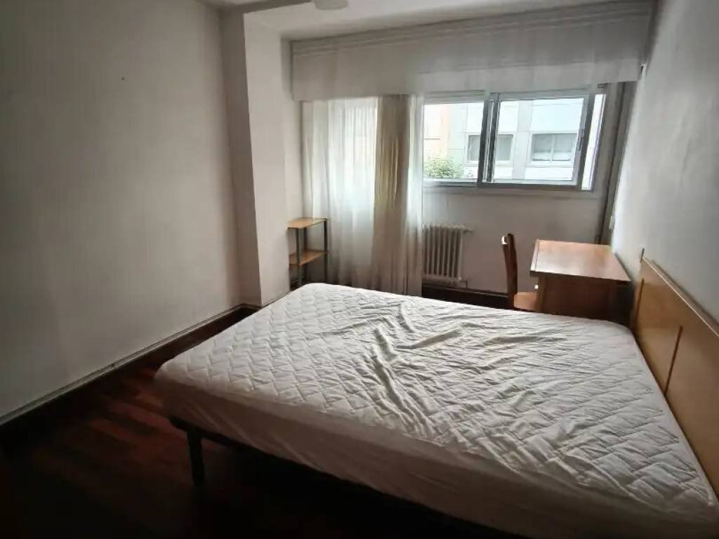 Wohnung 85 m² in Santiago de Compostela
