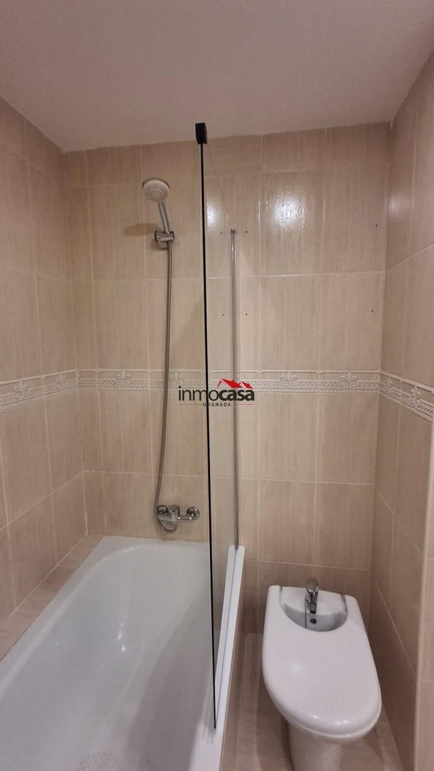 Piso de 83 m² en Granada