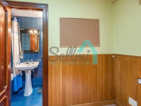Piso de 131 m² en Oviedo