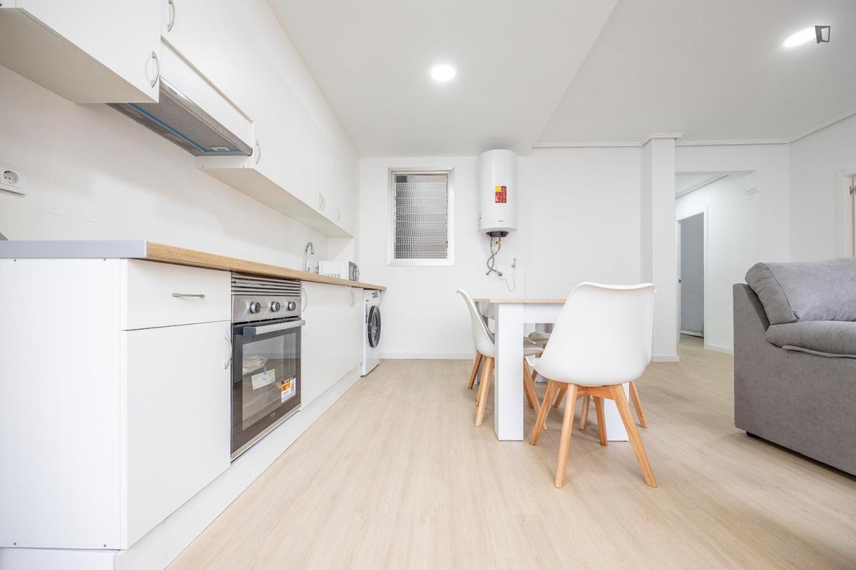 Chambre à louer, Valence