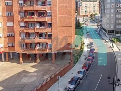 Pis de 100 m² a Oviedo
