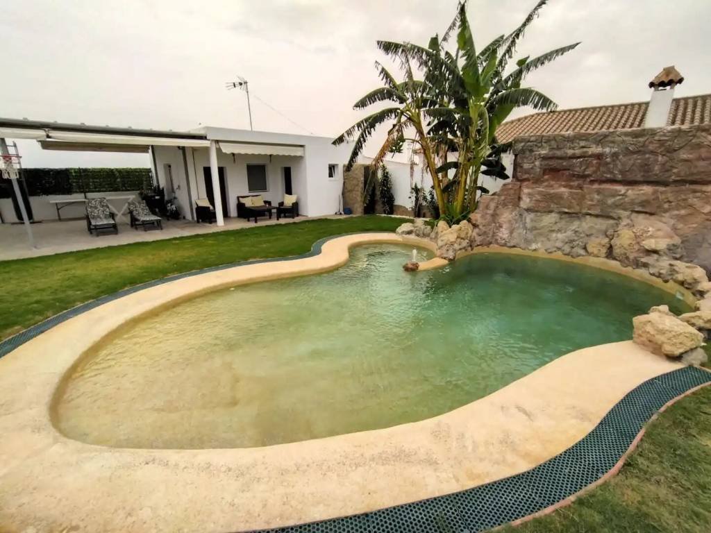 Будинок 160 м² у Chiclana de la Frontera