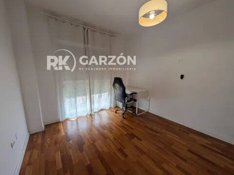 Piso de 142 m² en Almería