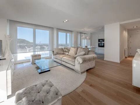 Piso de 90 m² en San Sebastián