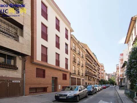 Piso de 76 m² en Granada
