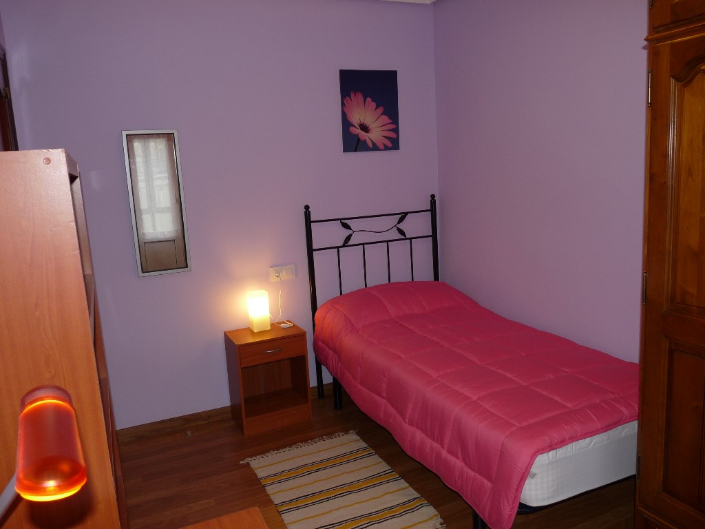 Habitación 80 m², Oviedo