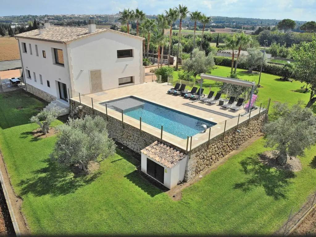 Casa de 250 m² en Muro