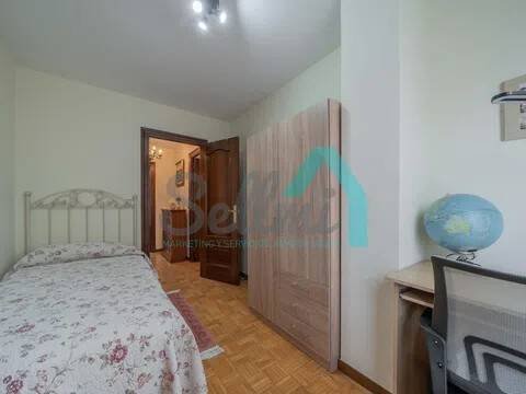 Piso de 90 m² en Oviedo