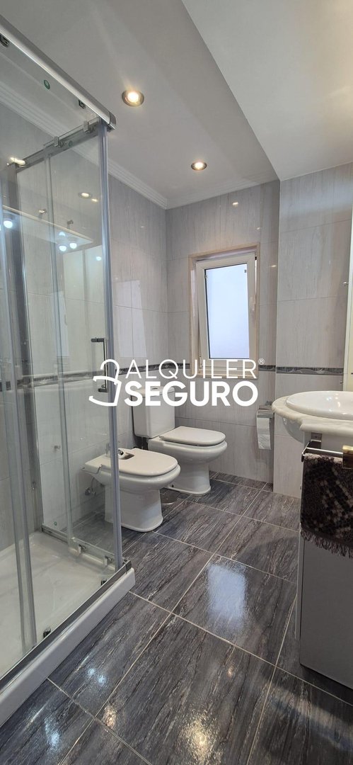 Piso de 90 m² en Oviedo