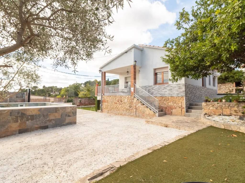 Casa de 90 m² en la Torre de Claramunt