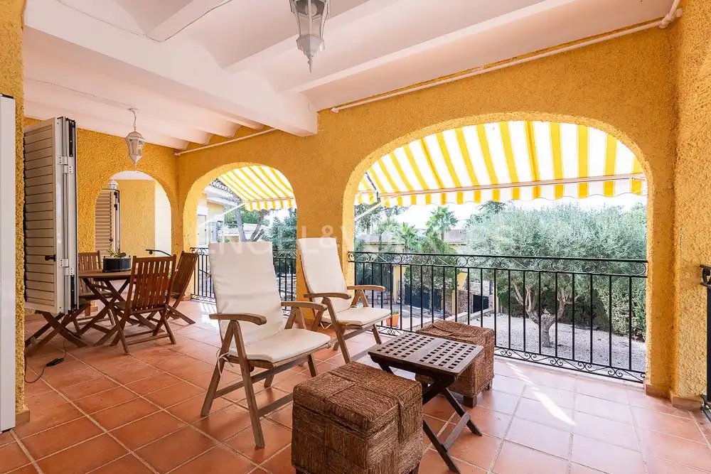 Casa de 250 m² a Nàquera