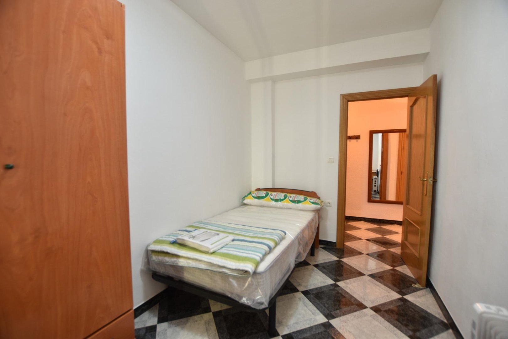 Piso de 86 m² en Granada