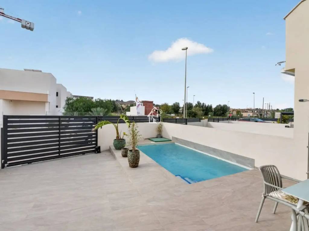 Casa de 130 m² en Rojales
