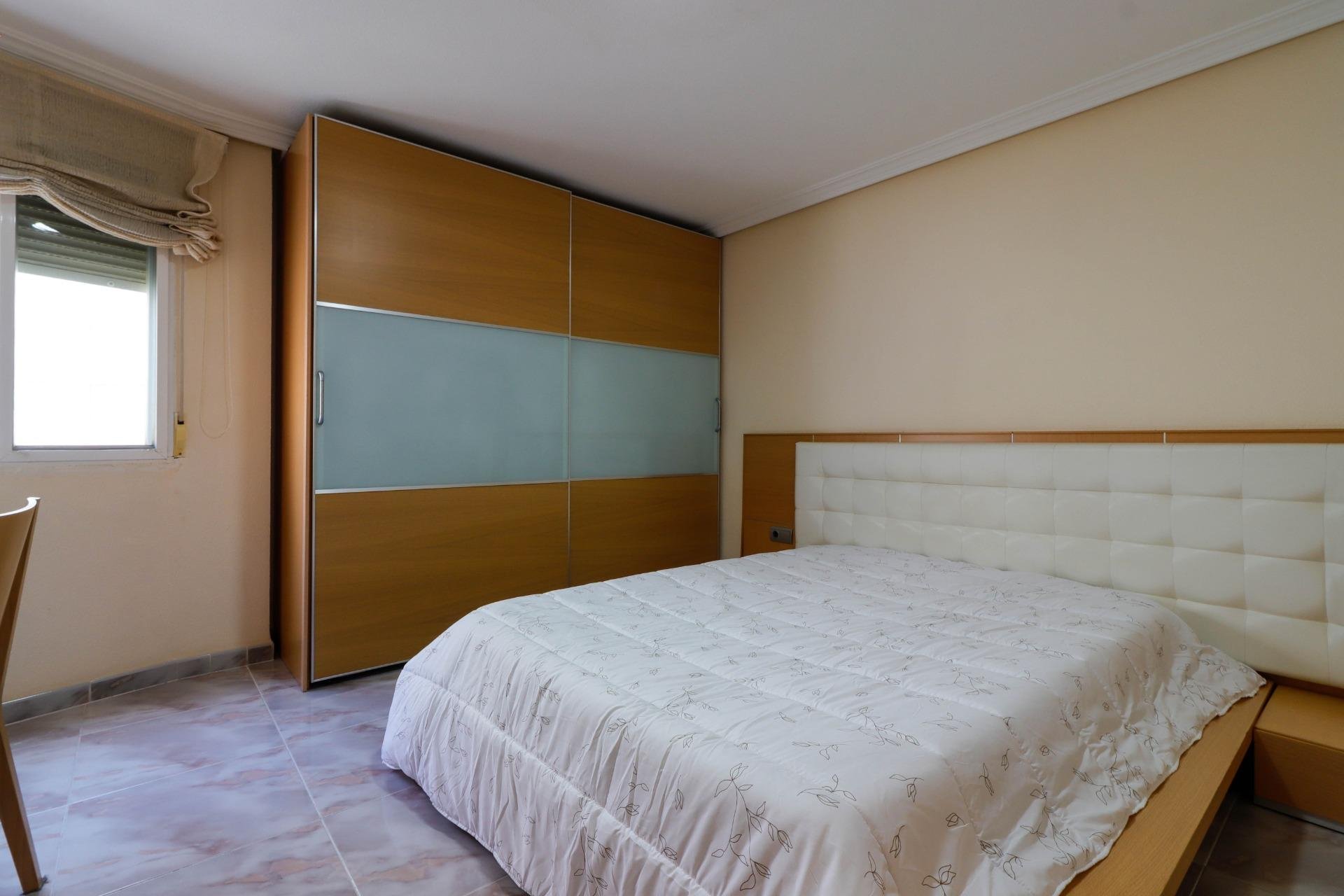 Room 111 m², Elx / Elche